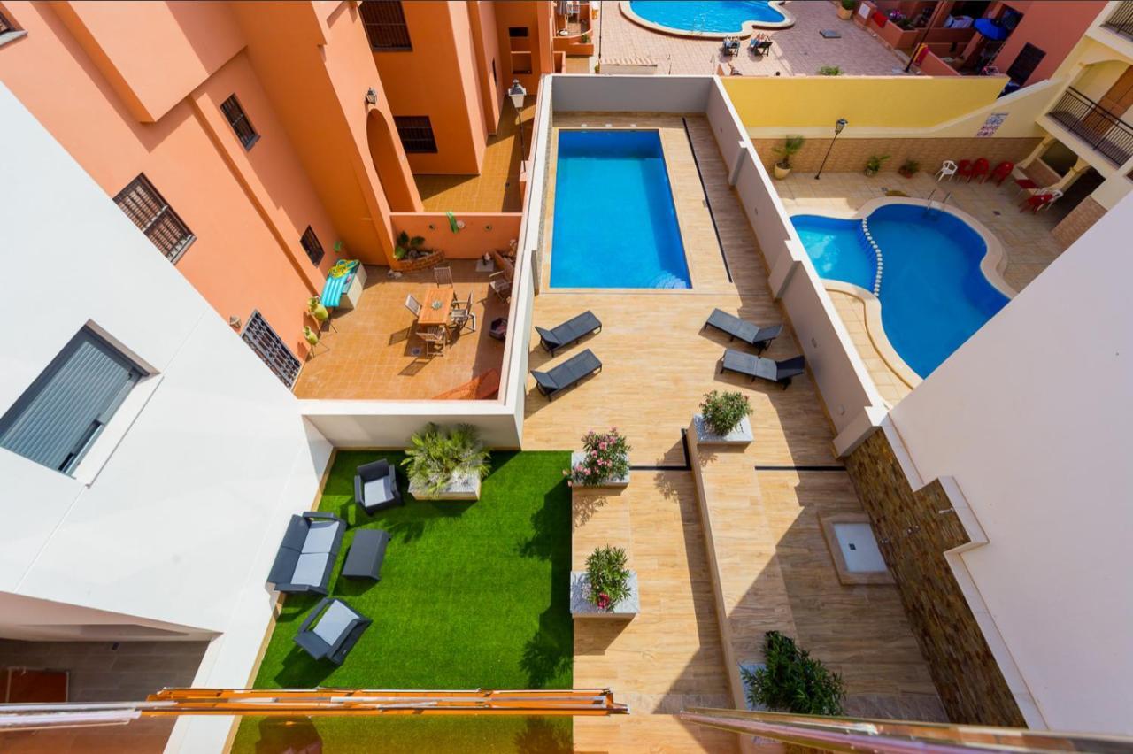 Beach And Рool Torrevieja Exterior photo