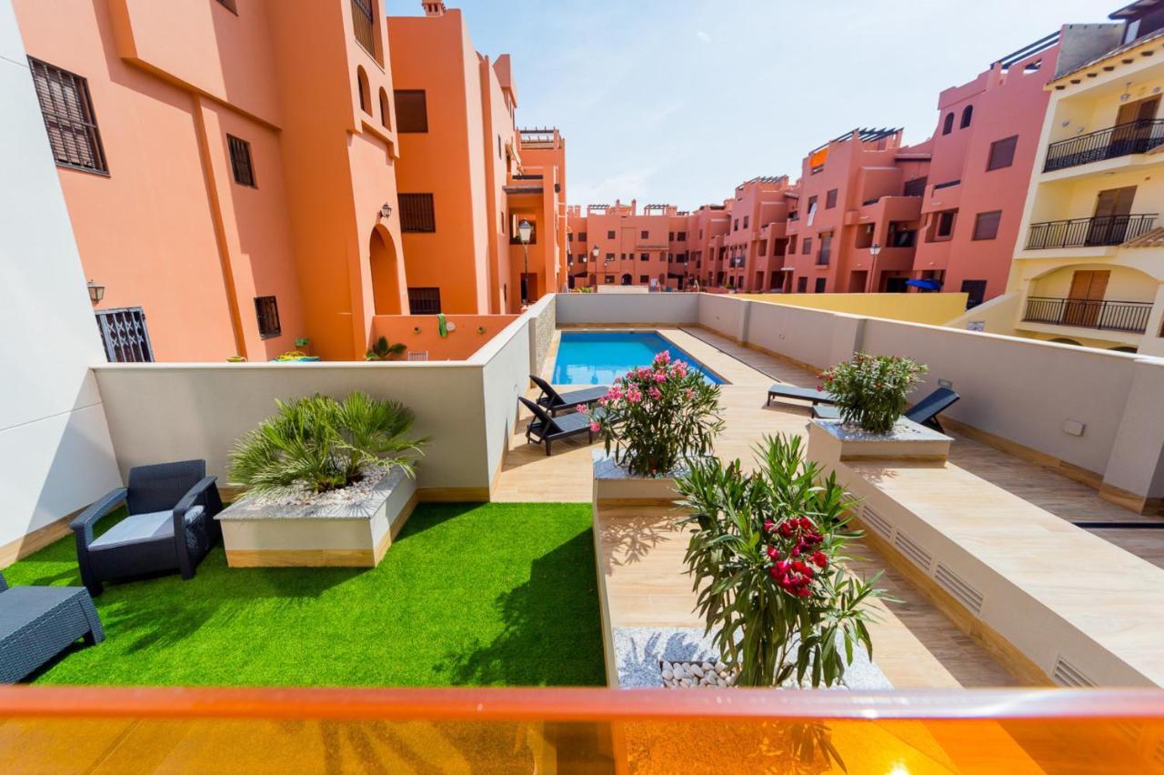 Beach And Рool Torrevieja Exterior photo