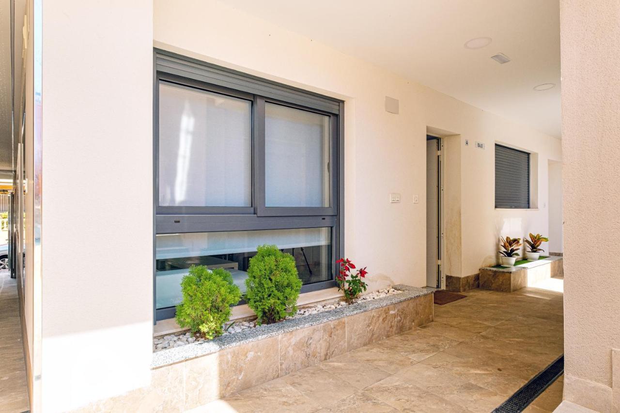 Beach And Рool Torrevieja Exterior photo